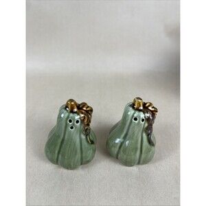 Cracker Barrel Green Pumpkin Salt And Pepper Shakers For Fall Thanksgiving Hallo